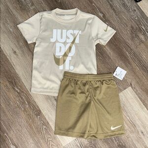 NEW Nike Kids' Cream and Gold Set